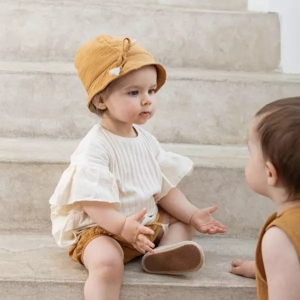 Le chapeau miel